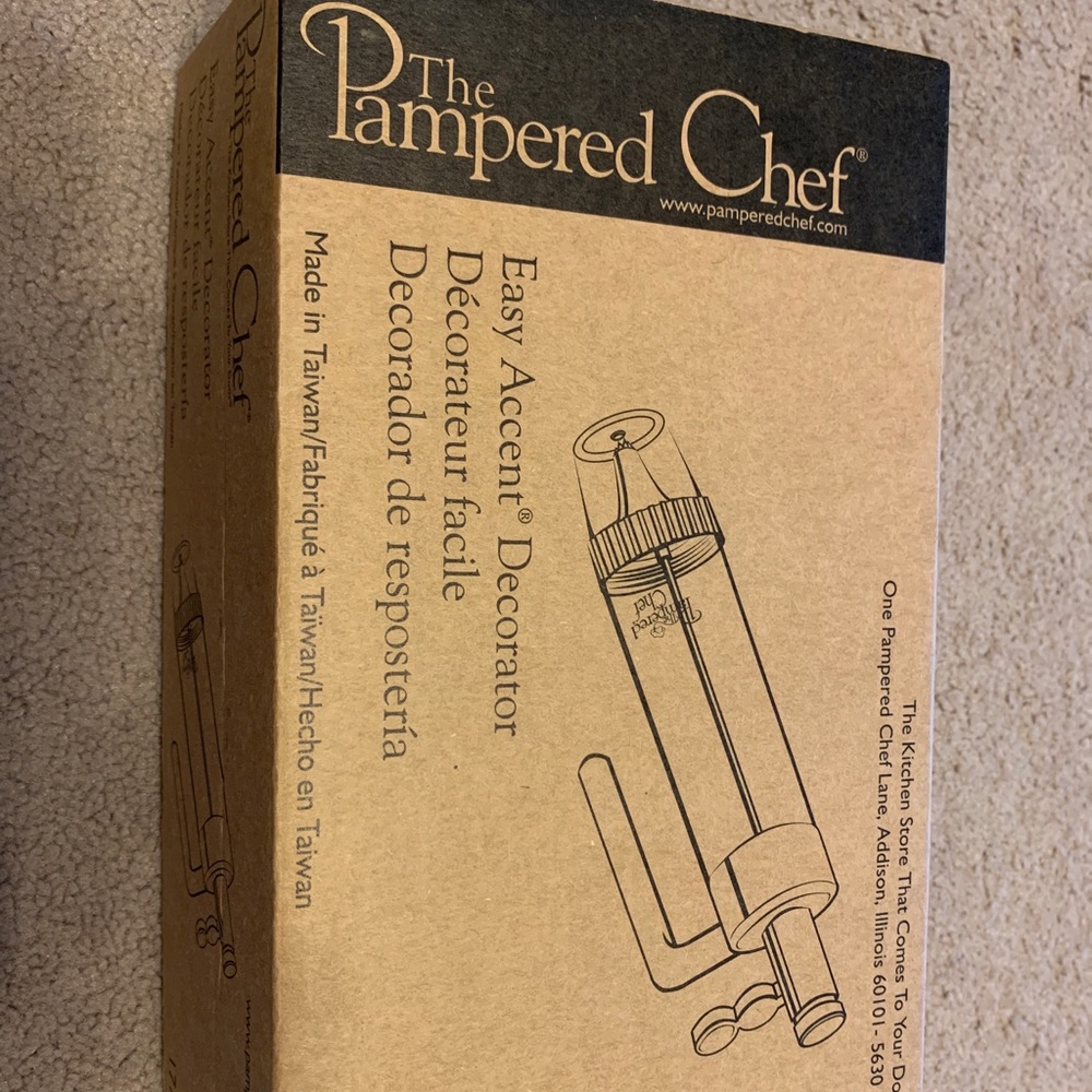 Pampered Chef Easy Accent Decortator